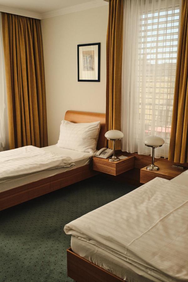 Hotel Exel Amstetten Extérieur photo
