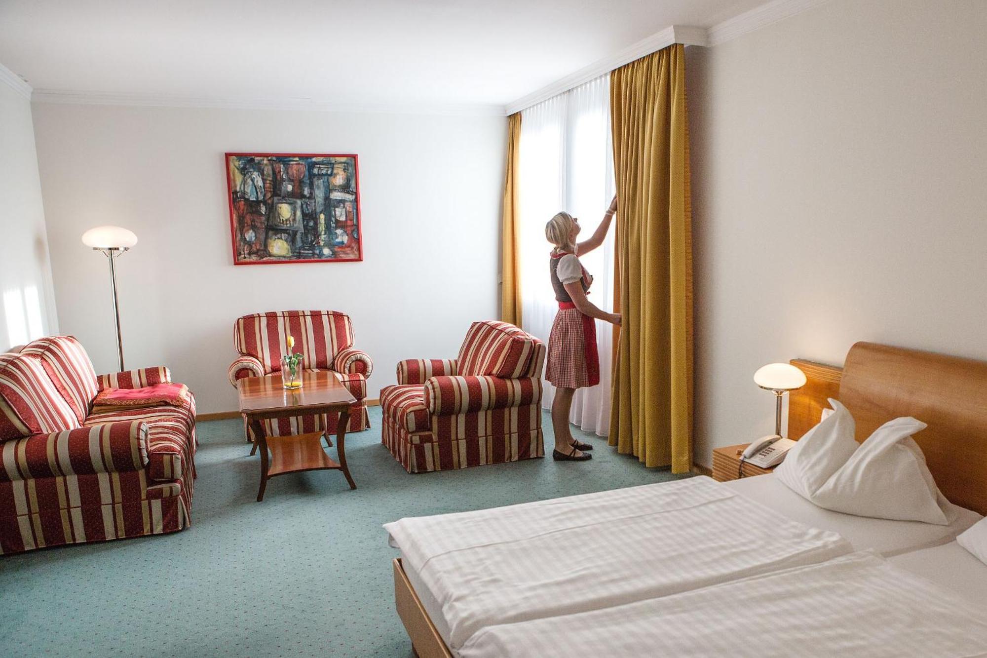 Hotel Exel Amstetten Extérieur photo